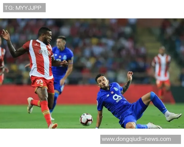 西甲激战：皇马与波尔图战平精彩瞬间回顾与集锦分享