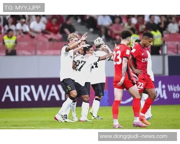 中超精彩对决：拜仁狂胜里昂五球大捷战术解析与绝杀瞬间回顾